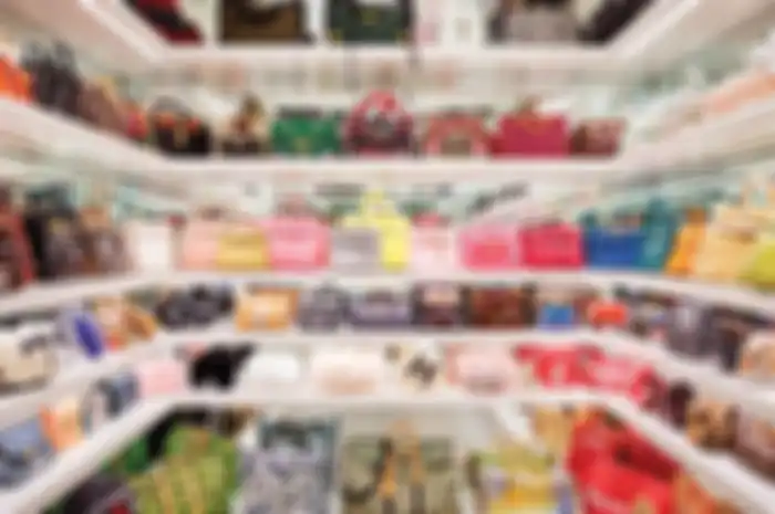 Menilik Perbedaan Walk In Closet dengan Lemari Lainnya dan Cara Membangunnya!
