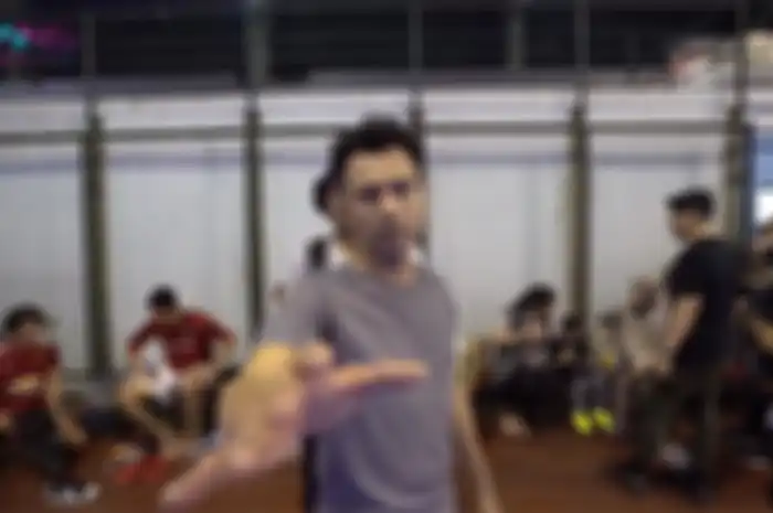 Begini Gaya Raffi Ahmad Bayar Lapangan Futsal dengan Dolar, Petugasnya Sampai Tertegun!