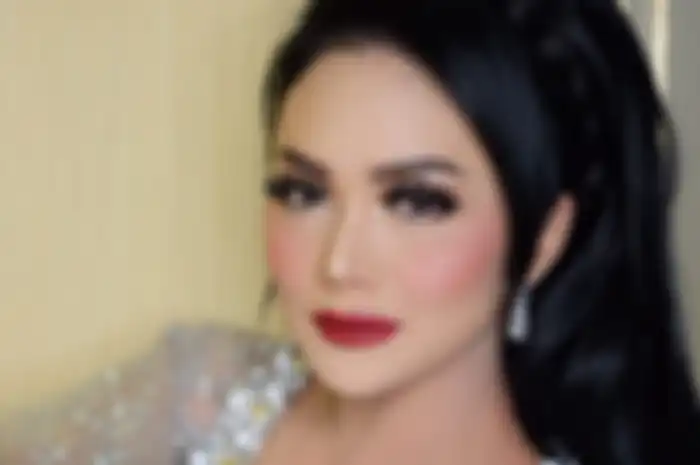Habiskan Ratusan Juta untuk Operasi Plastik, Ini Wajah Polos Krisdayanti Tanpa Makeup yang Bikin Pangling!