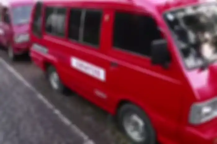 Pemerintah Daerah Klungkung menggratiskan angkutan kota (angkot) bagi para pelajar.