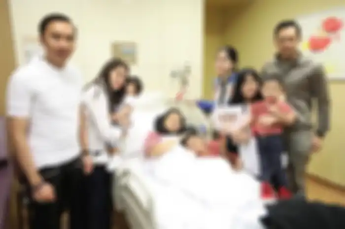 Ani Yudhoyono dan keluarga