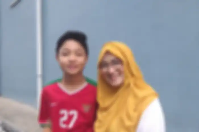 Okie Agustina dan anaknya, Keisha Alvaro 