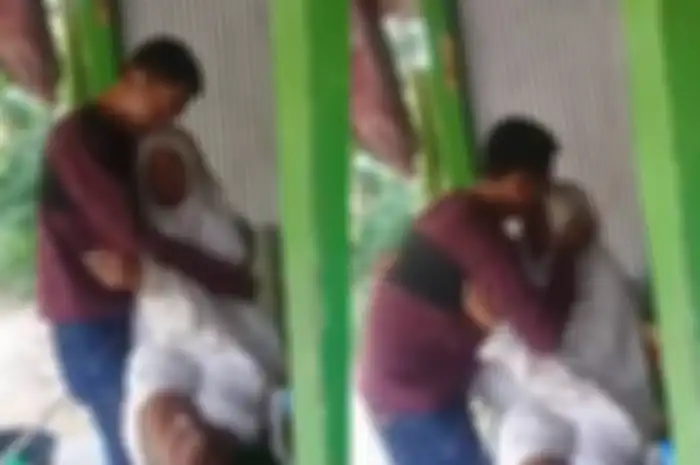 Bertahun-tahun Mengadu Nasib di Kota, Seorang Anak Pulang dan Memeluk Erat Ibunya di Kampung