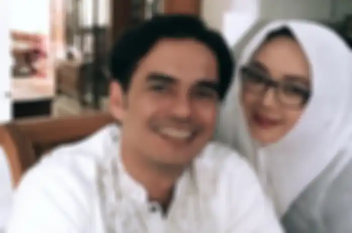 19 Tahun Menikah, Teddy Syah dan Rina Gunawan Bagikan Resep Selalu Harmonis dan Hunian Mewah Miliknya!