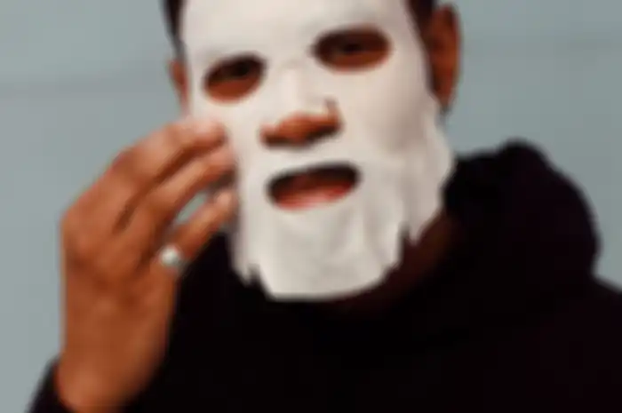 Pakai Sheet Mask Muka Bersih, tapi Alam Jadi Tercemar, Bro!