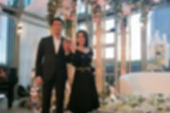 Reino Barack dan Syahrini tunjukkan cincin pernikahan 