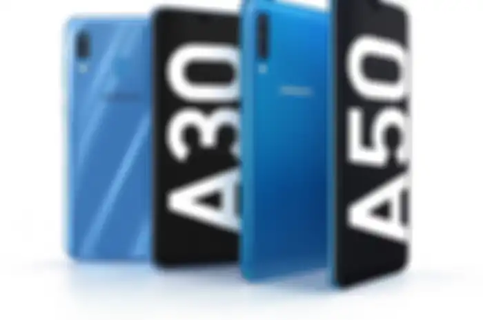 Samsung Galaxy A30 dan A50 warna biru