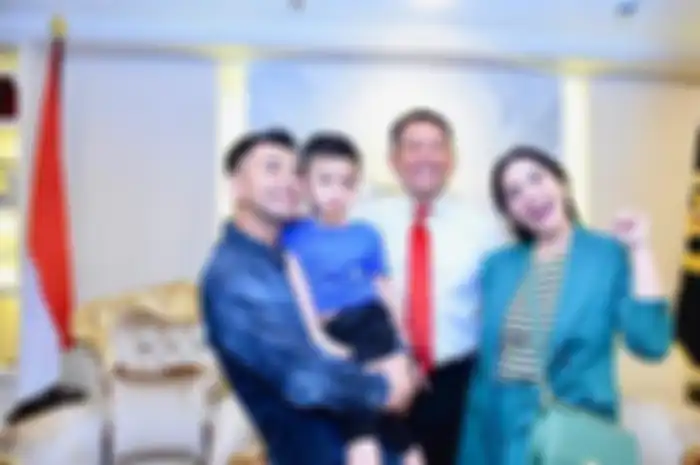 Raffi Ahmad dan keluarga bersama Ketua DPR RI Bambang Soesatyo