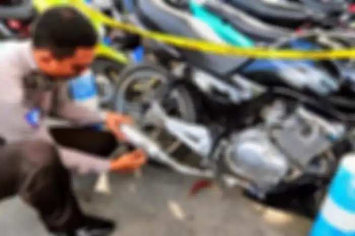 Motor dengan knalpot modifikasi yang diamankan polisi
