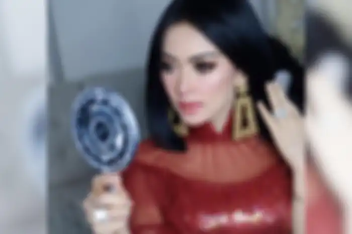 Kulit Syahrini bikin netizen kagum bahkan hingga iri