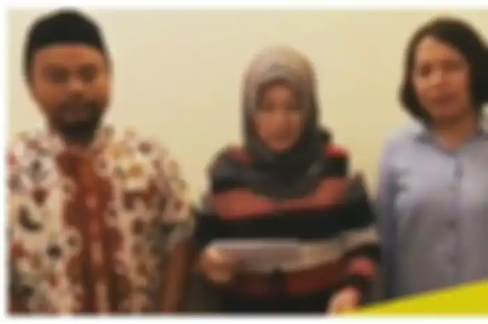 Klarifikasi video viral ibu dorong dan tendang anak dari dalam mobil di malang 