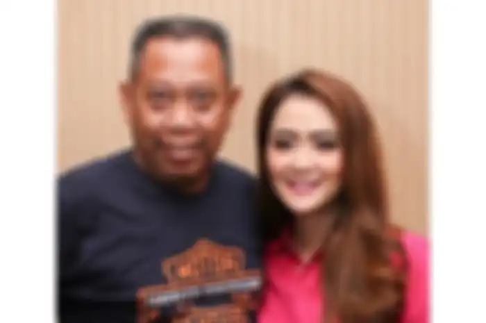 Dituding sedang dekat dengan Tukul, begini jawaban dari Vega Darwanti
