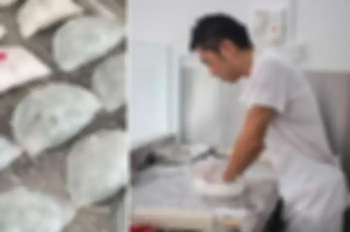 Salah satu jenis kue yang dijual dalam kios kecil milik ibu Jeffry