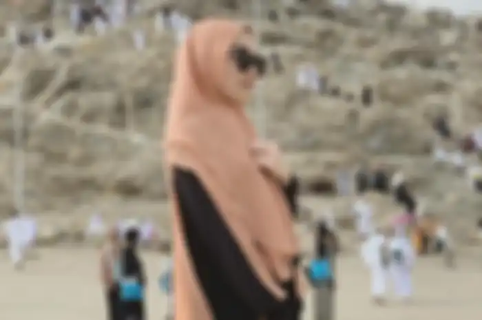 Gaya Ayu Ting Ting dengan hijab syar'i jadi sorotan