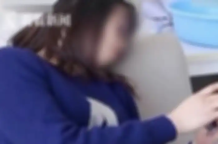 Tatap Layar HP 20 Jam Tanpa Henti, Wanita ini Alami Pembekuan Darah