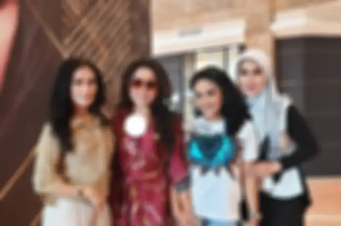 Geng sosialita Mayangsari