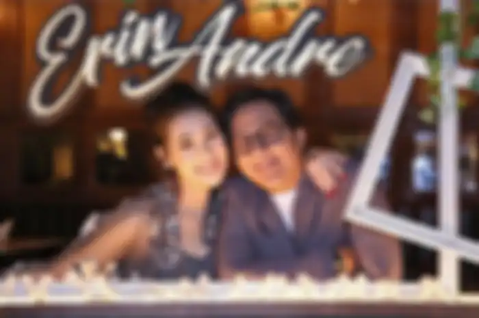 Andre Taulany dan Istri  