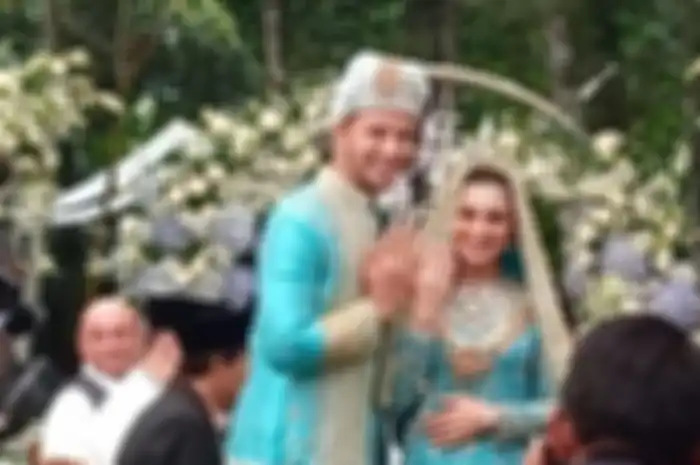 Ammar Zoni dan  Irish Bella