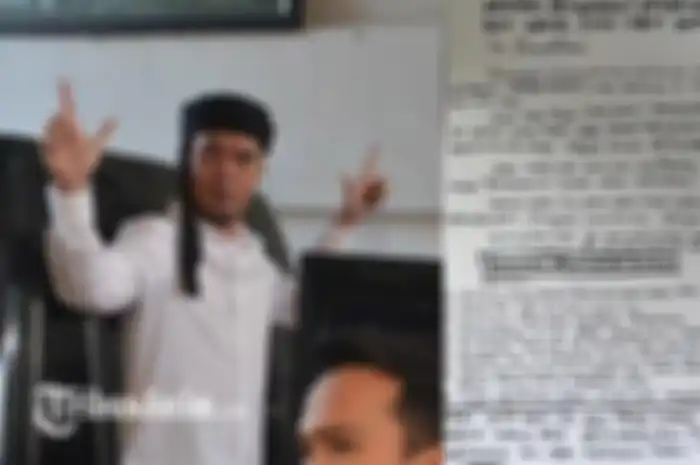Ahmad Dhani kembali menulis surat, kali ini untuk Bawaslu dan KPU supaya menghentikan perhitungan suara dan melakukan hitung ulang dari nol.