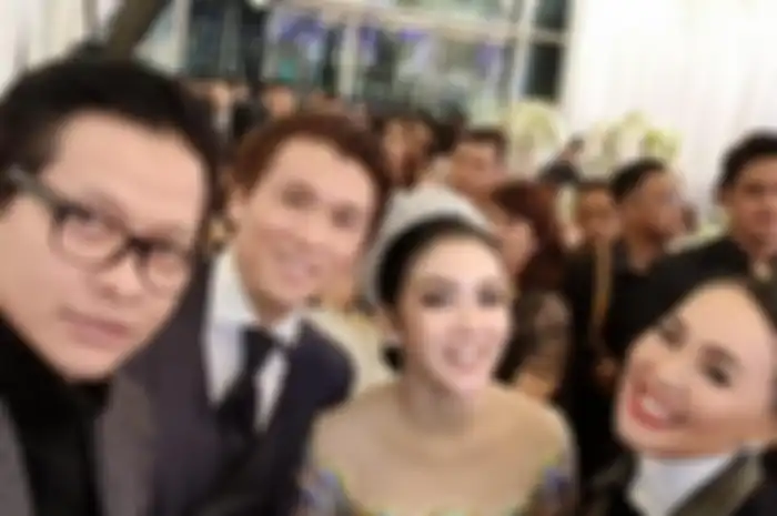 Armand Maulana dan Dewi Gita hadiri acara Dinner Silaturahmi Syahrini dan Reino Barack