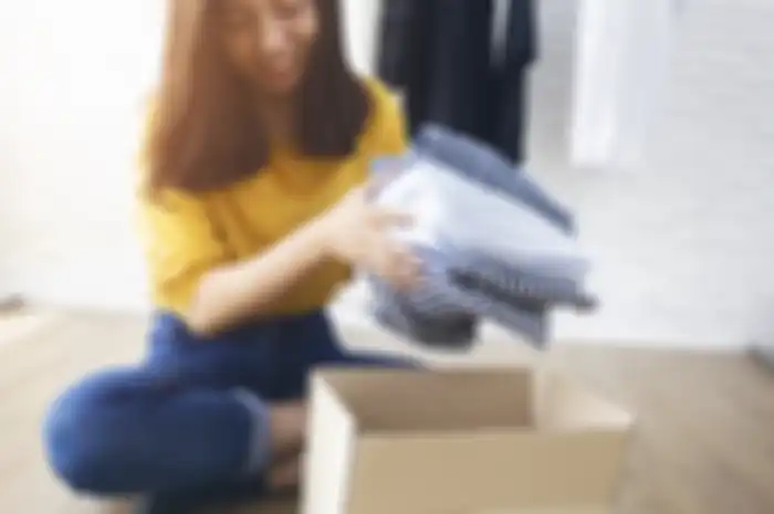Pertumbuhan mode dan tren busana yang cepat telah menimbulkan dampak limbah tekstil. Bertukar baju antarwarga kota menjadi salah satu solusi memperlambat laju limbah tersebut.