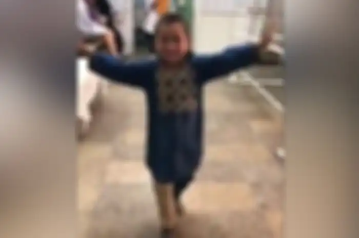 Bak Harimau Kecil yang Lincah, Bocah yang Menari Bahagia usai Menerima Kaki Palsu Ini Sukses Bikin Mengharu Biru