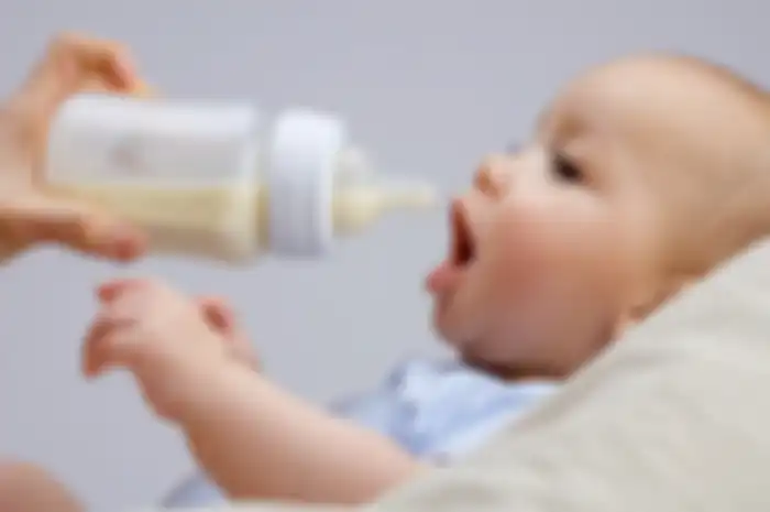 Berbahaya! Jangan Lagi Gunakan Air Dispenser Untuk Membuat Susu Formula Bayi