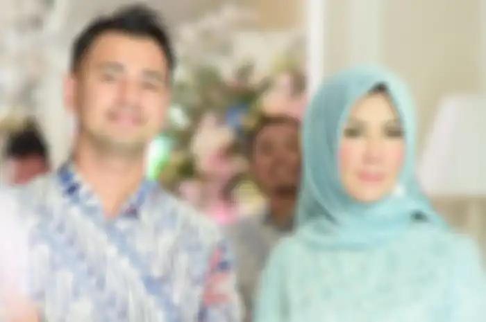  Raffi Ahmad dan Mama Amy Qanita