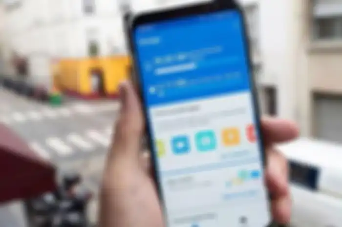 Ilustrasi menyimpan file di hape