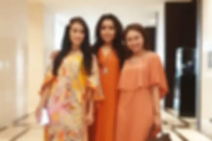 Iis Dahlia, Mayangsari, Ross