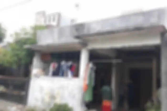 Kediaman IY di Perumahan Grand Residence City, Kecamatan Setu, Kabupaten Bekasi. 