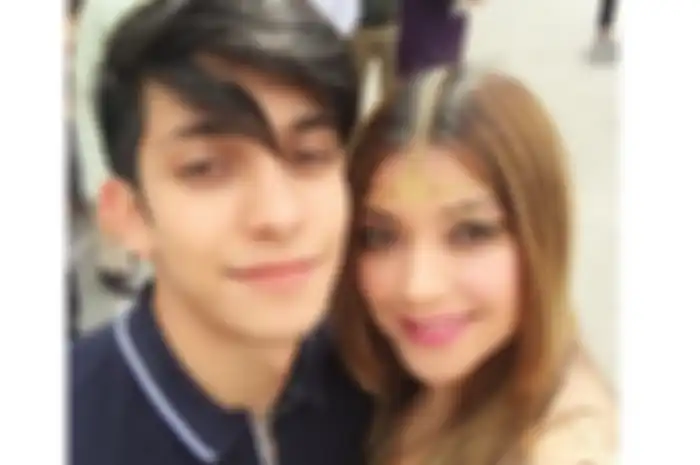 Sarah Azhari & Albany Ray