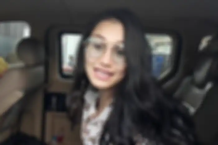 Ayu Ting Ting ditemui usai mengisi acara di kawasan Tendean, Jakarta Selatan, Senin (27/5/2019)