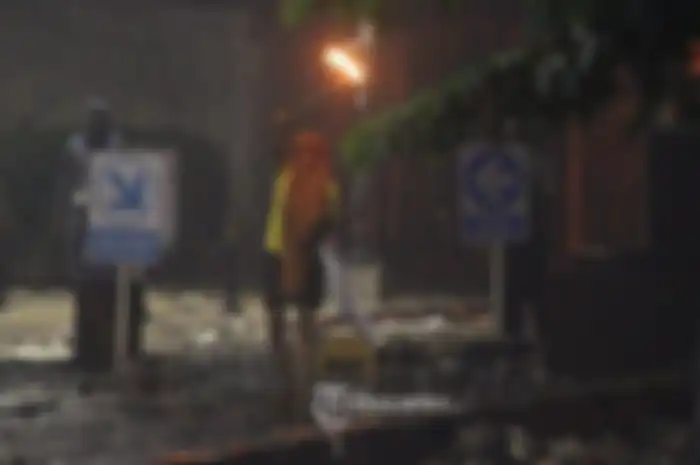 Kerusuhan di depan Gedung Bawaslu (Warta Kota-Angga Bhagya Nugraha)