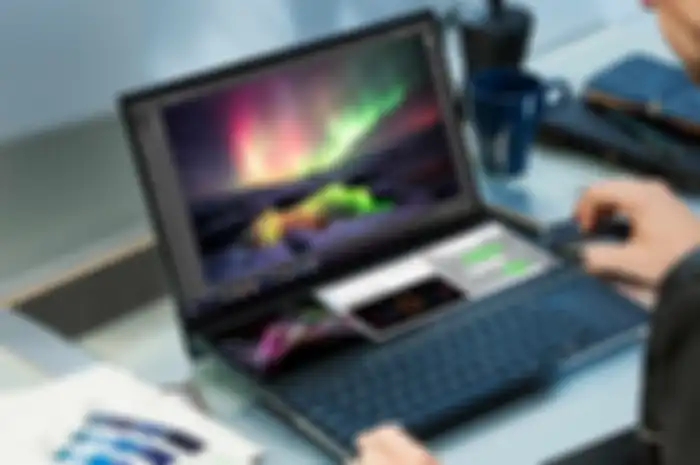 Asus meluncurkan laptop terbarunya Asus ZenBook Pro Duo dengan teknologi layar ganda 4K 