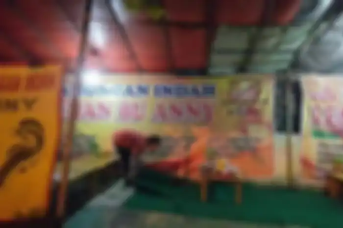 Lesehan Bu Anny
