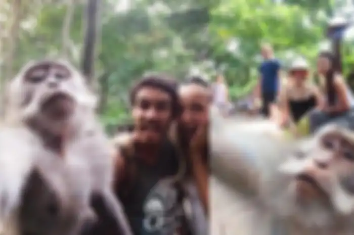 Foto selfie bersama ke di Bali viral di media sosial