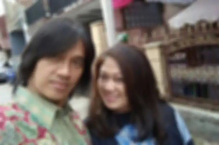 Agung Hercules semasa sehat bersama istri tercinta, Mira Rahayu.