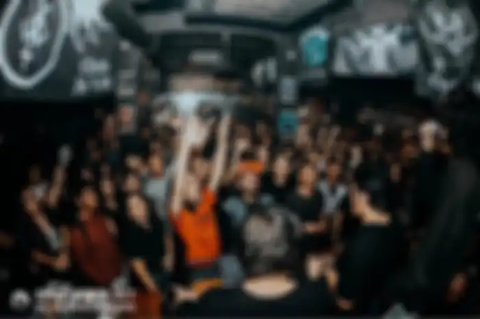 Suasana EMONIGHTJKT by Crowd Surfers
