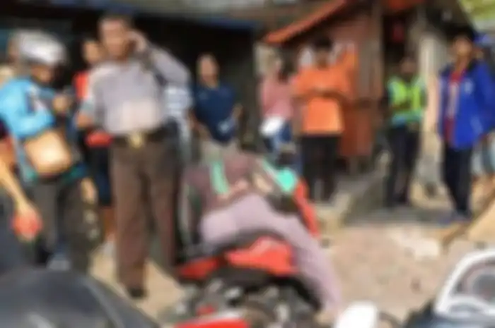 Driver ojol meninggal dunia di Magelang, diduga karena kelelahan. (Foto: Pram Wardhana)