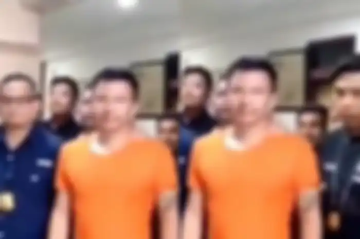 Jerry Aurum ditahan di Polres Jakarta Barat atas kasus narkoba.