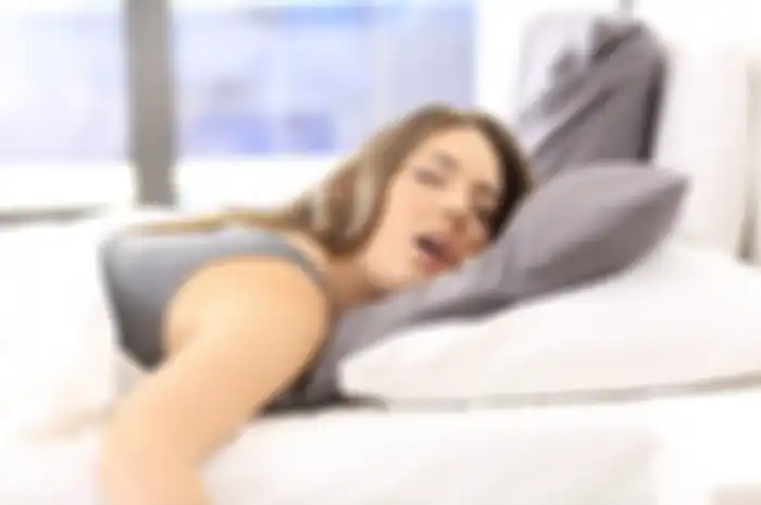 Cara mengatasi ngiler saat tidur.