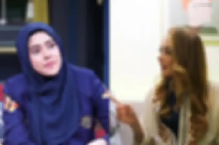 Fairuz A Rafiq dan dokter Reisa.