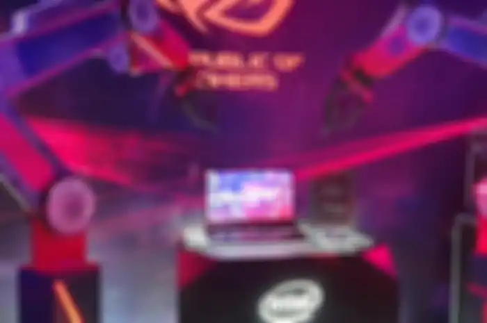 Laptop mahal buatan Asus.