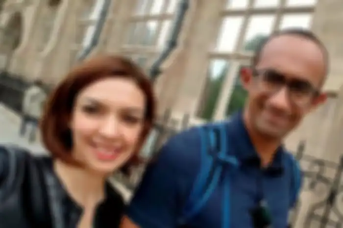 Najwa Shihab dan suaminya