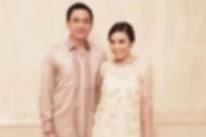 Ayu Dewi dan suami