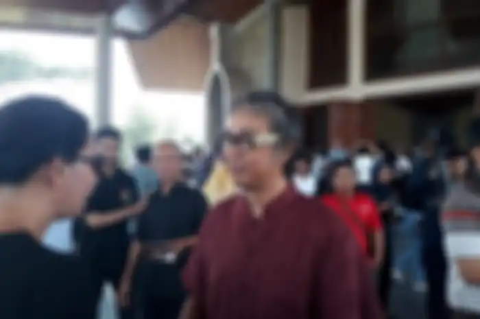 Butet Kartaredjasa saat ditemui Grid.ID pada Misa Pelepasan Jenazah Arswendo Atmowiloto di Gereja Matius Penginjil Bintaro, Jakarta Selatan, Sabtu (20/7/2019).