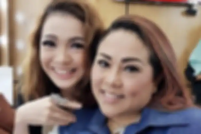 Maya Septha, Nunung