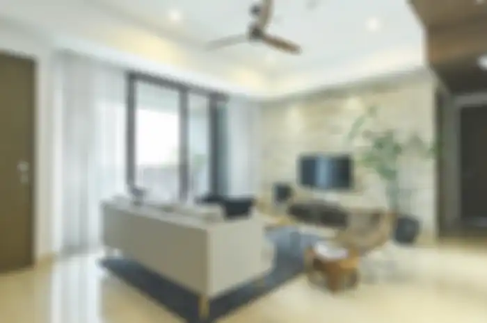 Aplikasi batu alam dipadu dengan warna netral di apartemen