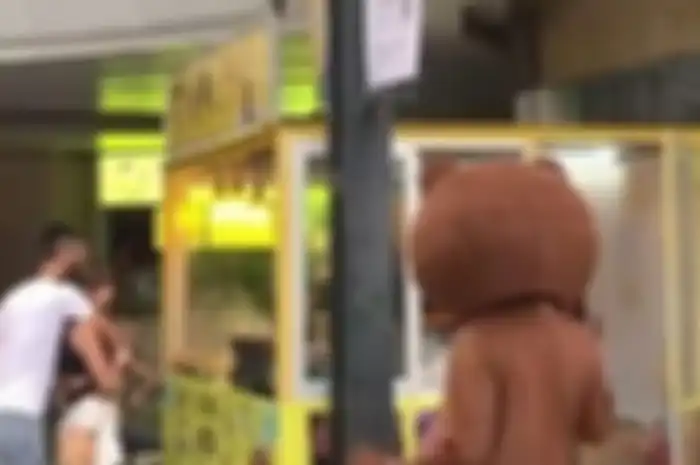 Pacar pergoki kekasihnya berselingkuh